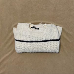 moon & madison white sweater with navy stripes